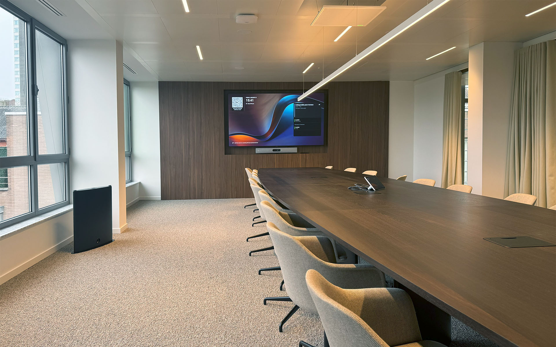 Sala del Consejo – 16 personas