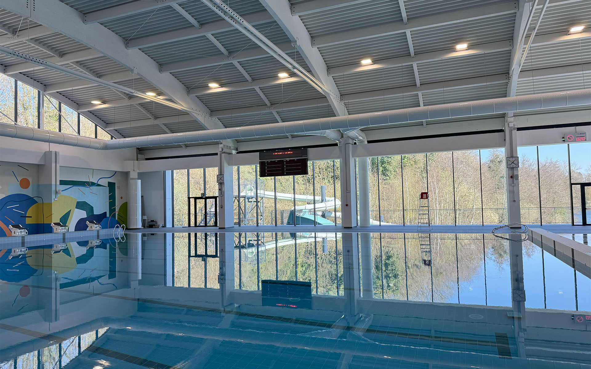 Sala del Consejo – 16 personas