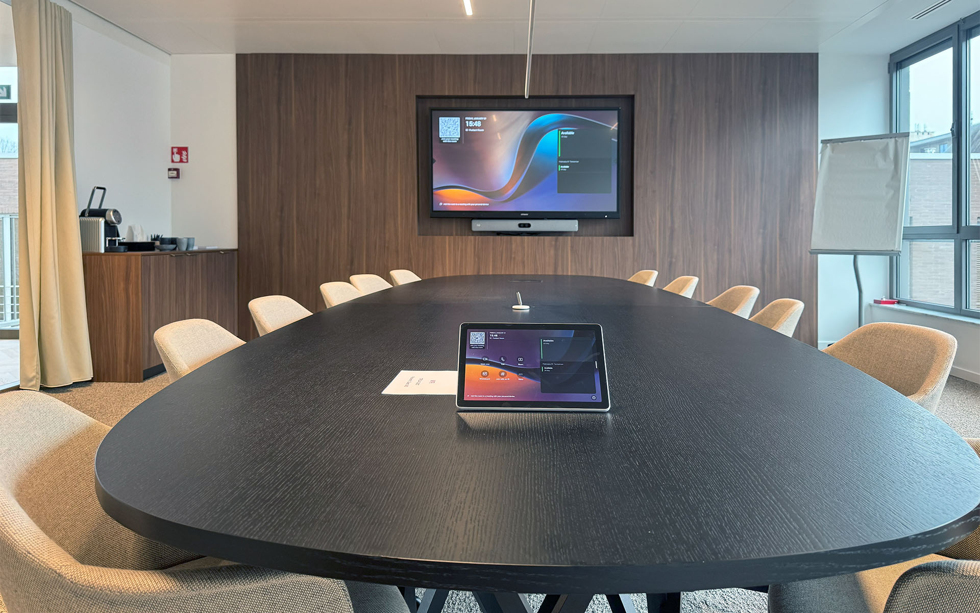 Sala del Consejo – 16 personas