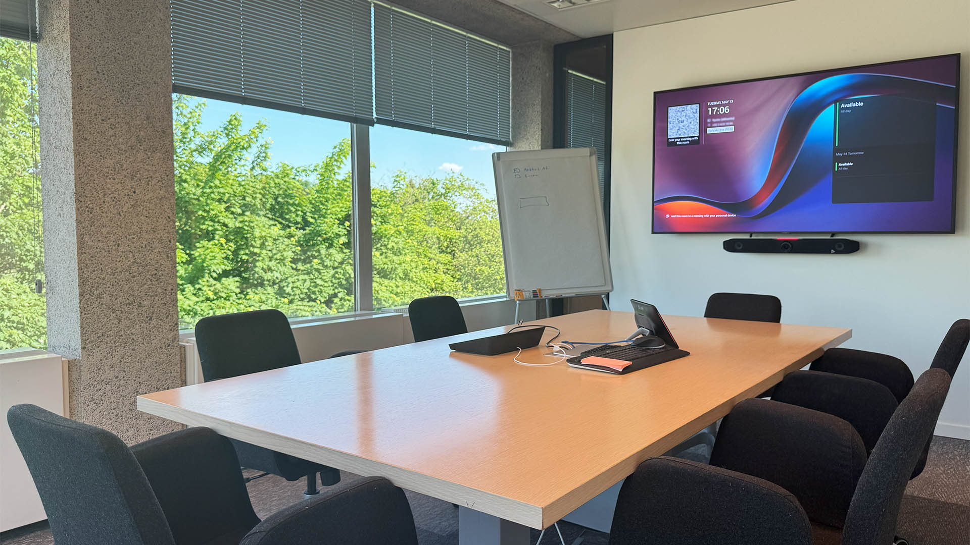 Sala del Consejo – 16 personas